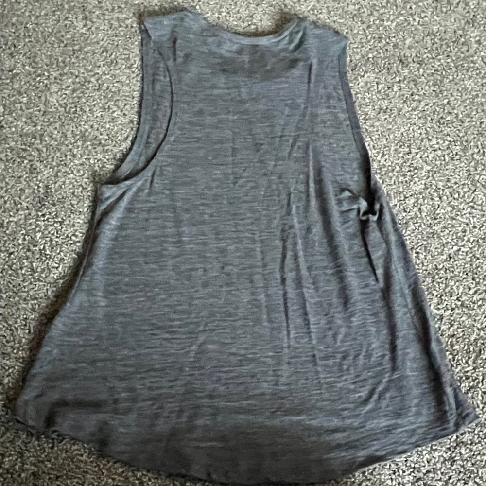 LIKE NEW super soft Barre3 logo muscle sleeveless tank top in size S - Picture 5 of 5